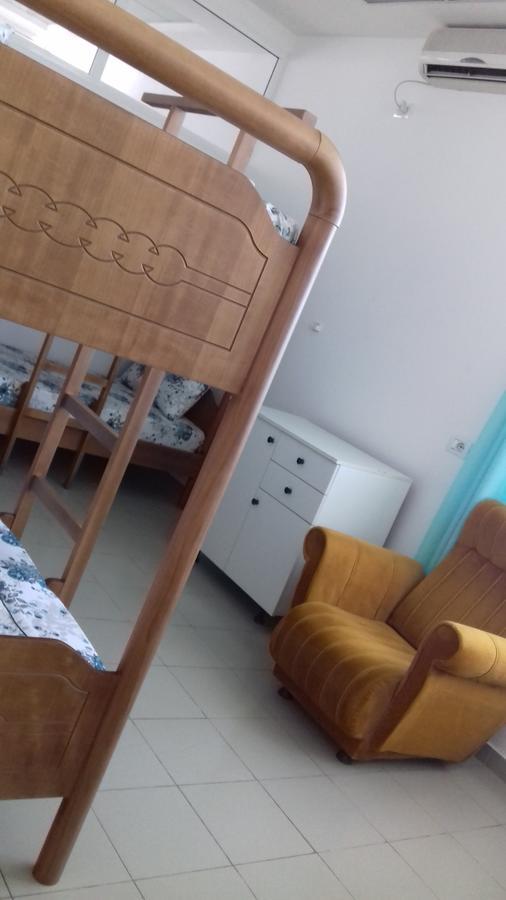 Kruja Hostel Bagian luar foto
